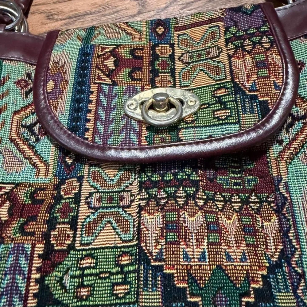 Vintage Tapestry Pattern Green Multi-Color Shoulder Bag - Picture 4 of 8